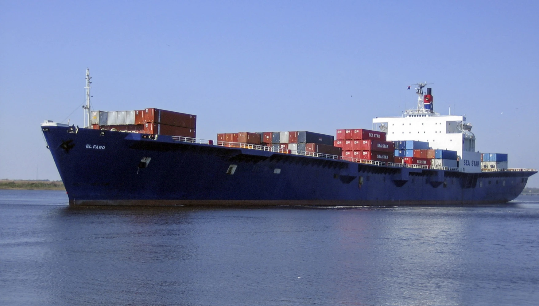 The container ship El Faro sank when it encountered Hurricane Joaquin on October 1, 2015